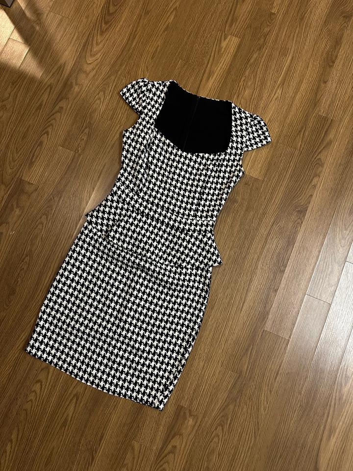 Элегантное мини платье