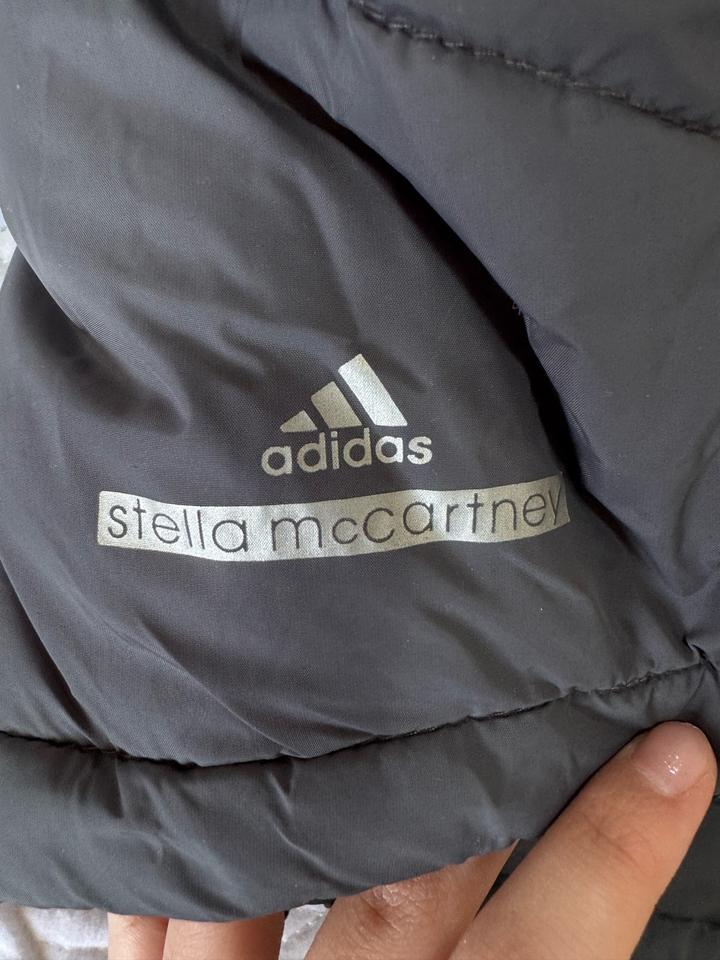 Серая жилетка