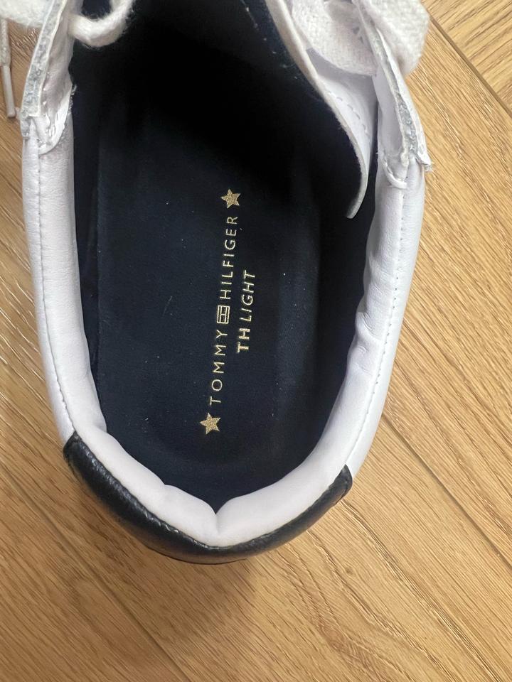 Кеды белые Tommy Hilfiger