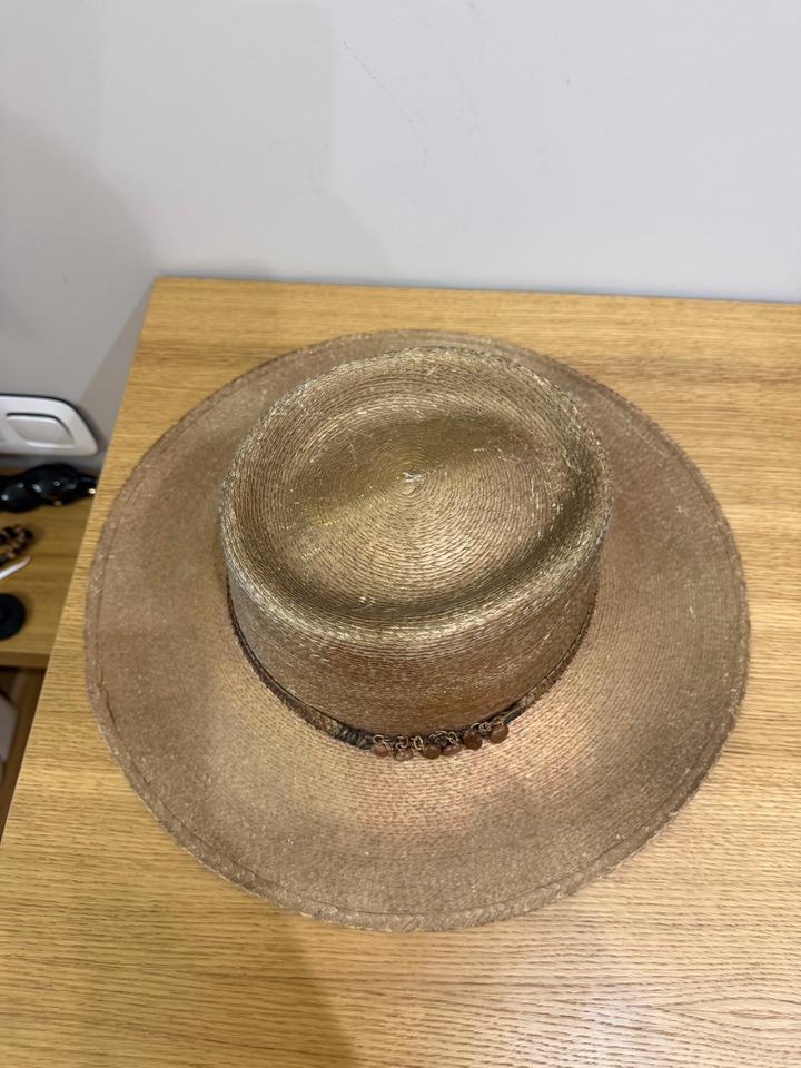 Шляпа соломенная