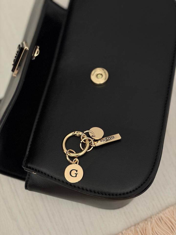 Новая сумка GUESS