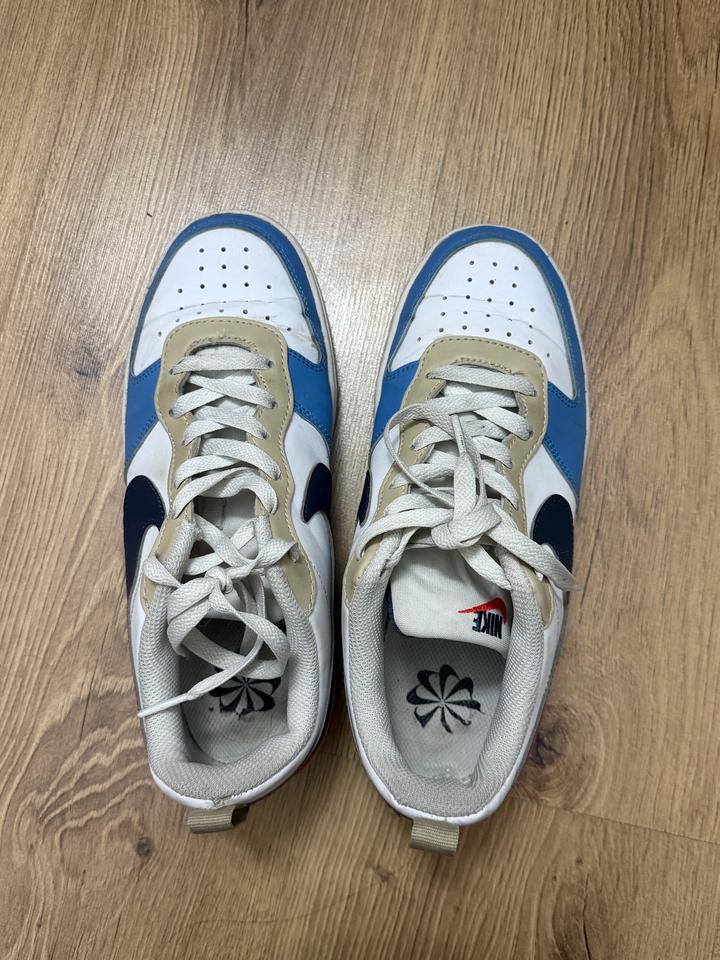 Кроссовки Nike