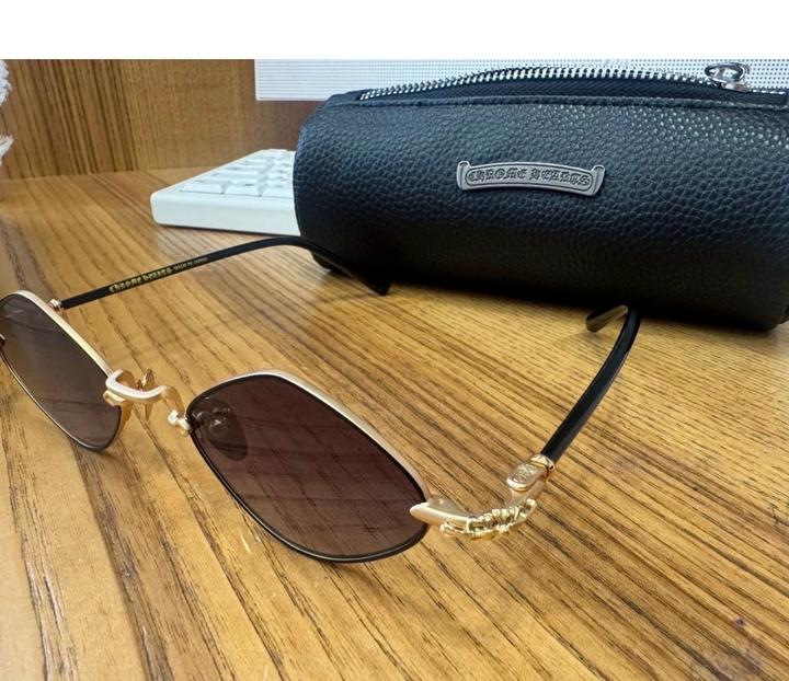 солнцезащитные очки Chrome Hearts Diamond Dog.