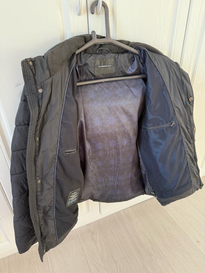 Зимняя куртка CLIMBER