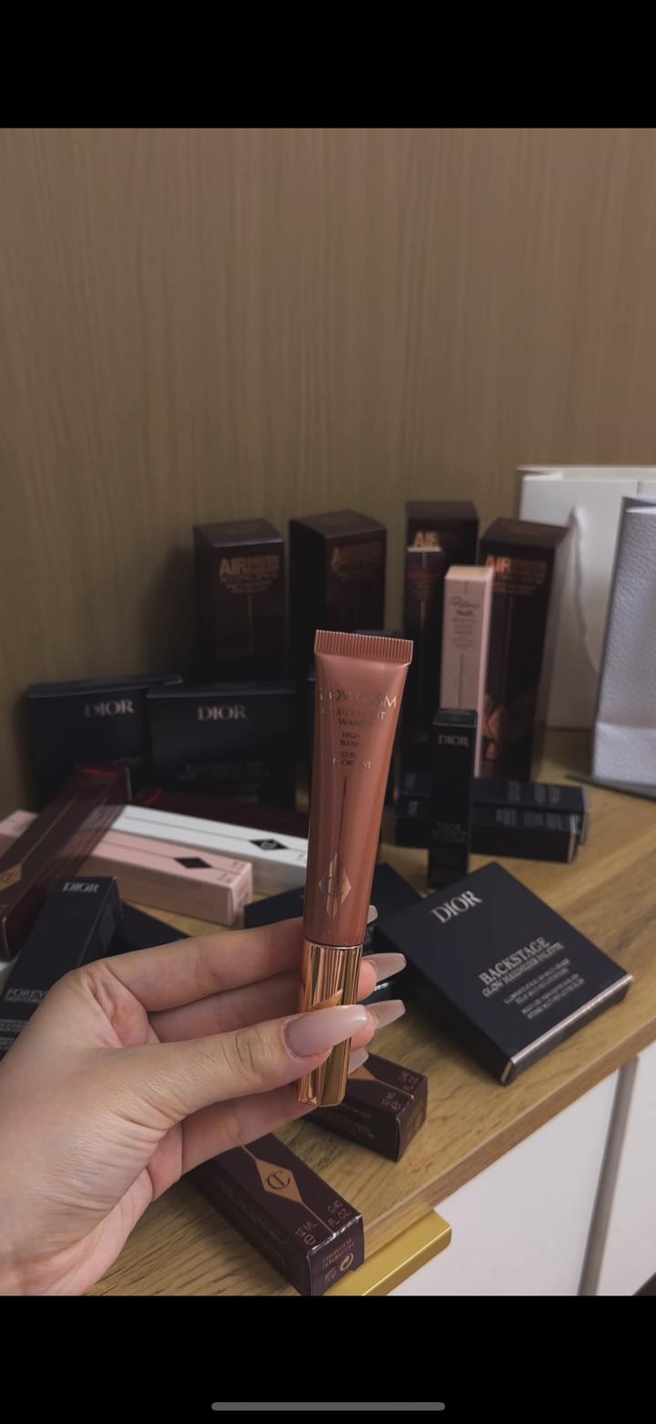 Румяна Charlotte Tilbury