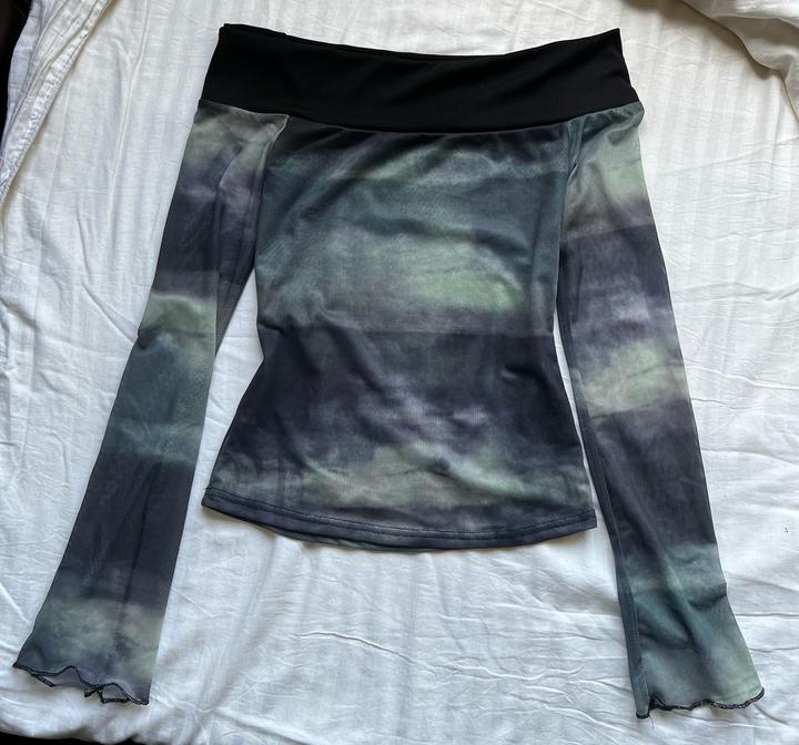 Сетчатый топ с открытыми плечами и абстрактным принтом / Y2K mesh long sleeve