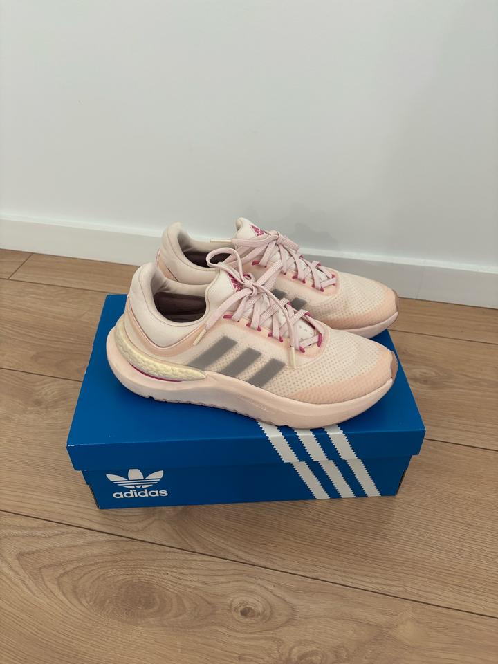 Кроссовки Adidas