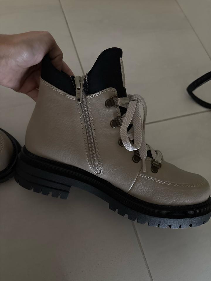 Женские ботинки Rieker из экокожи утепленные, бежевый