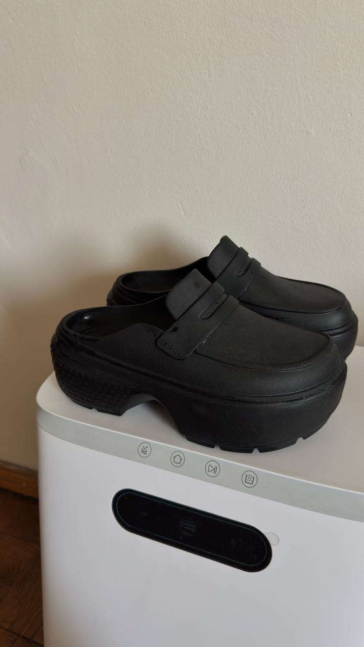 Черные сабо Crocs