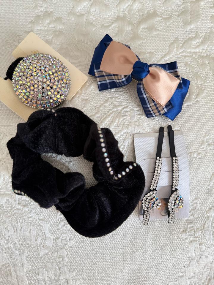 Набор резинок и заколок