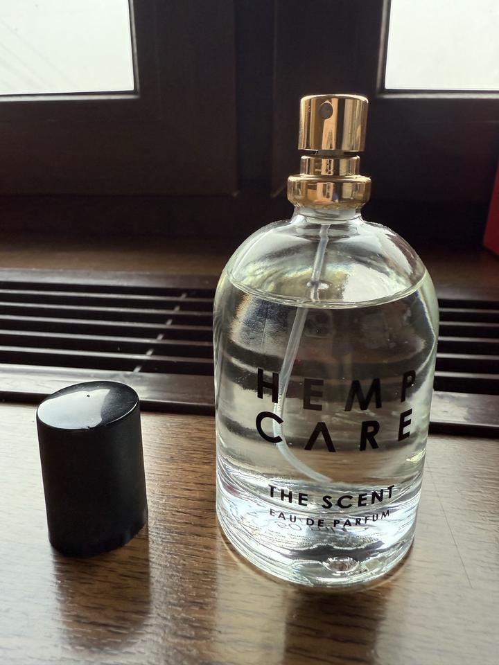 Парфюмерная вода Hemp Care the scent
