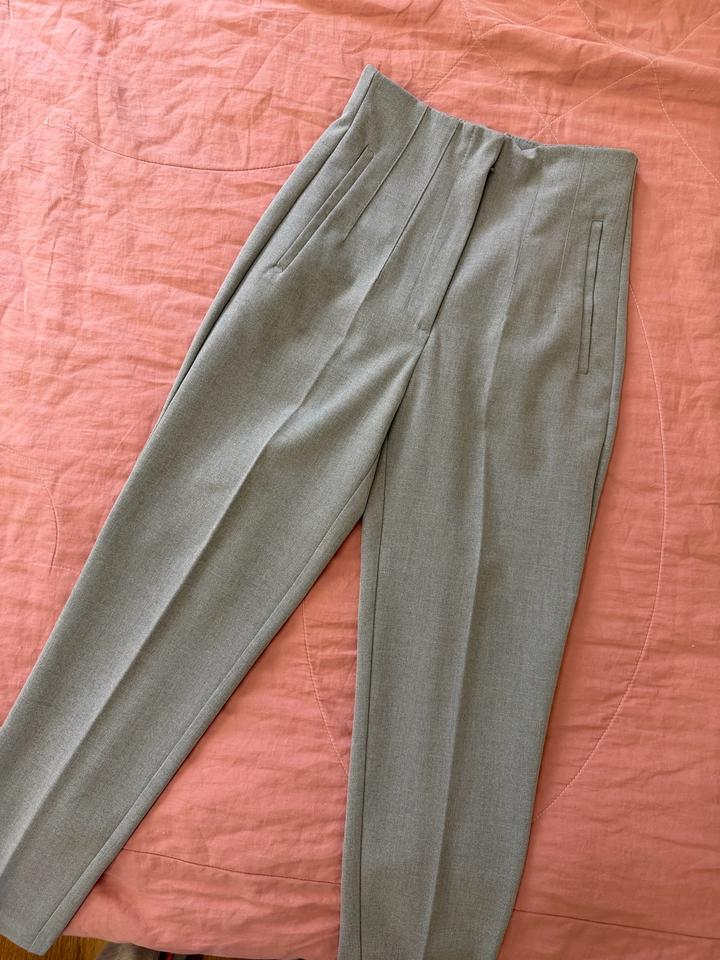 Брюки Zara