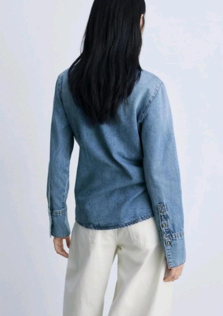 Джинсовая рубашка