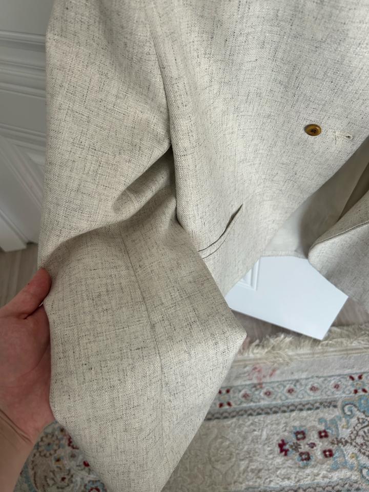 Пиждак цвет белый шепот