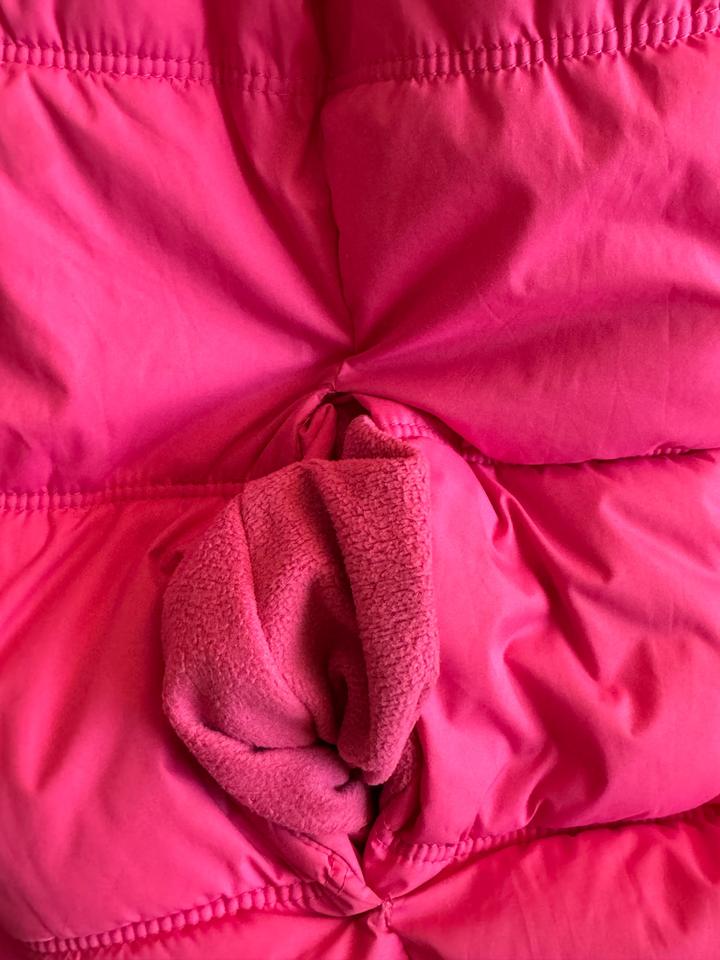 Розовая безрукавка Gap