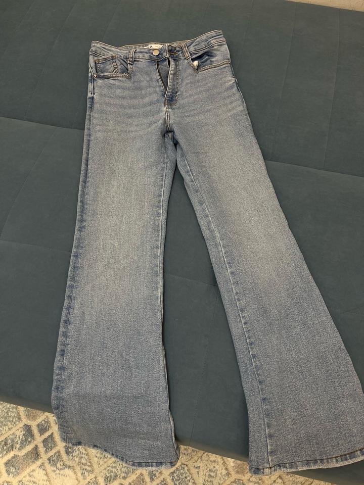 Джинсы Зара