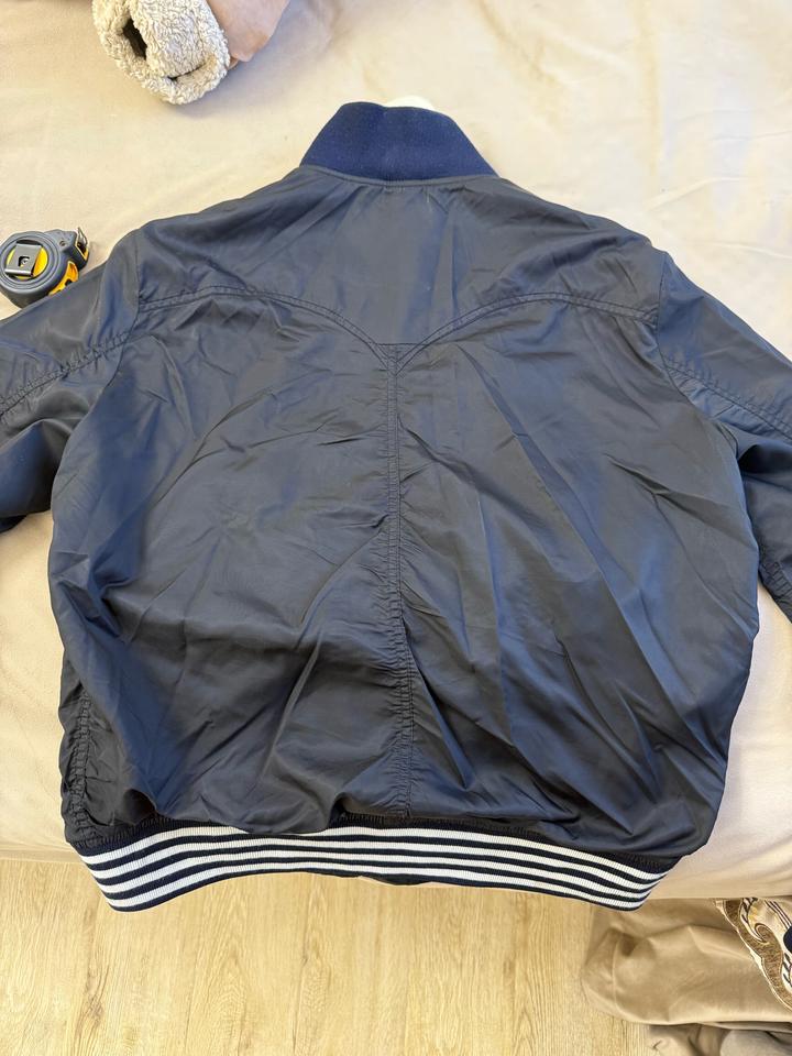 Ветровка размер М