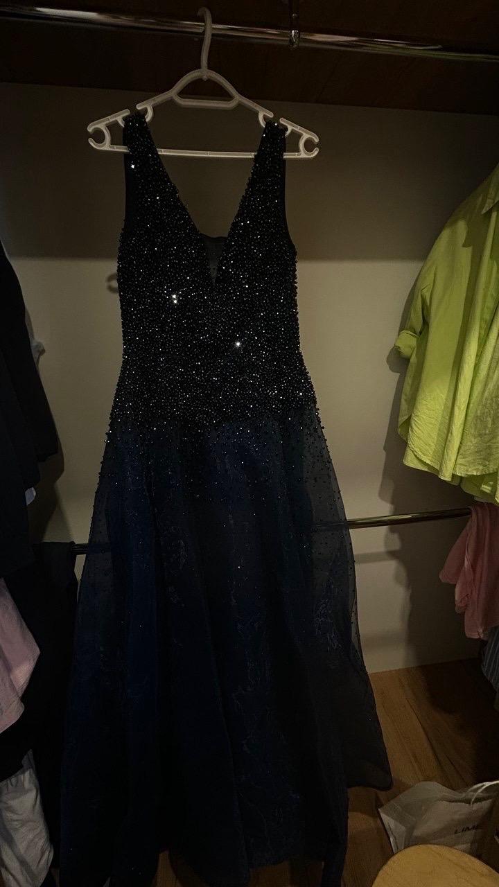 Платье нарядное ,корсетом затягивается