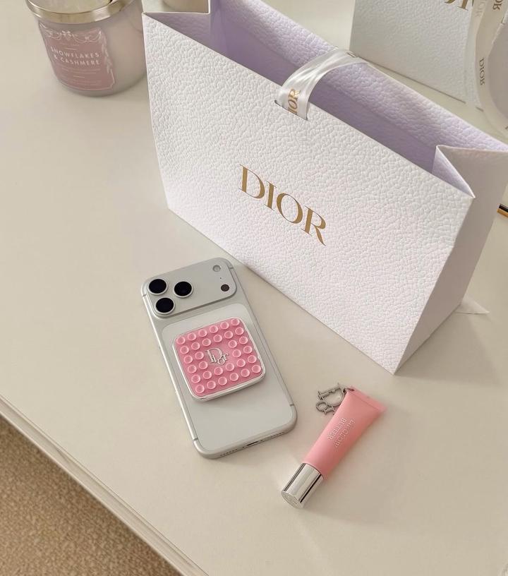 Липир-Октобадди для телефона Dior
