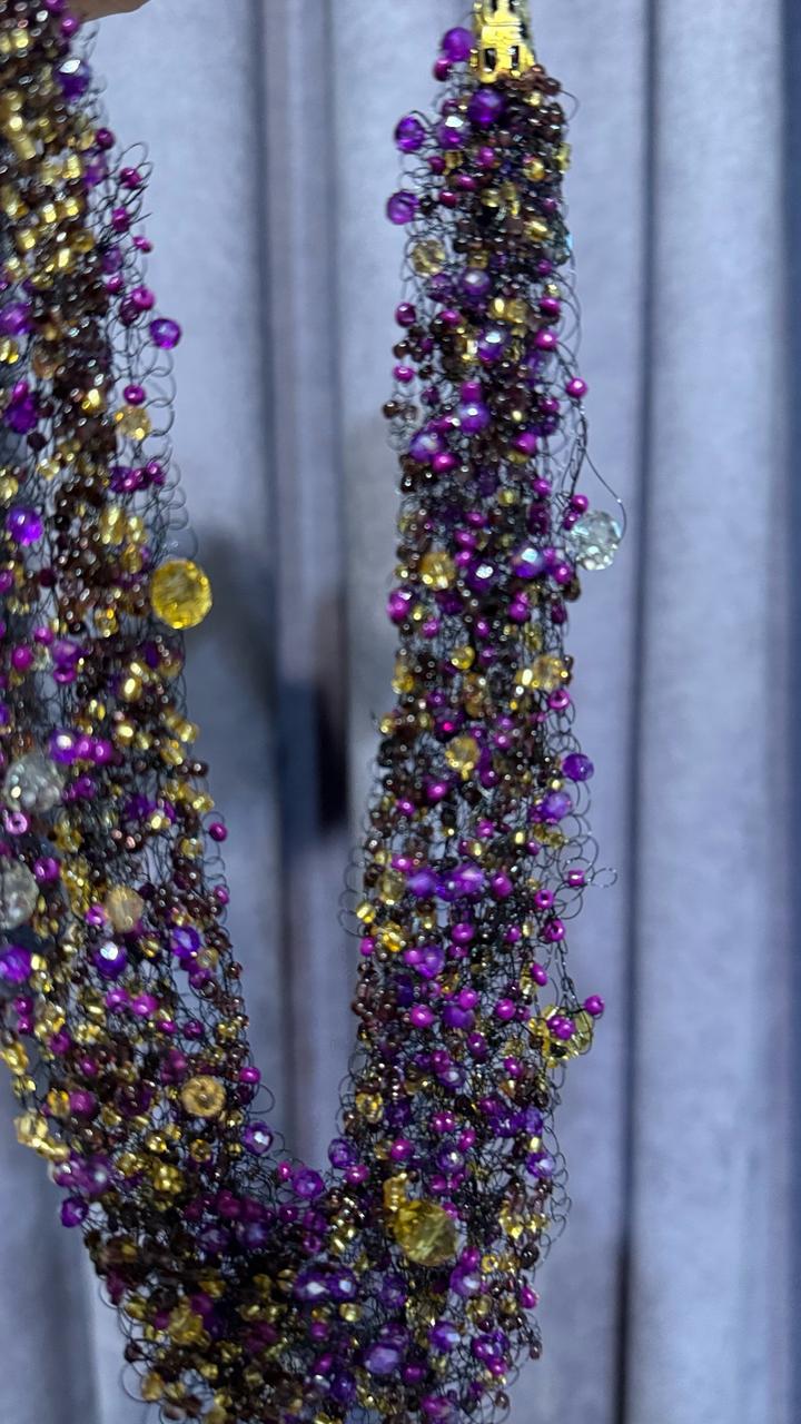 Колье из кристаллы и бисера ручной работы цвет аметист