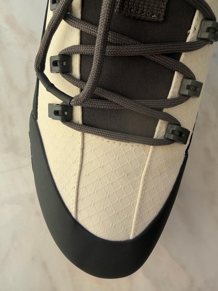 Демисезонные мужские кроссовки the north face