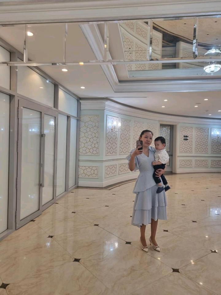 Блузка с юбкой