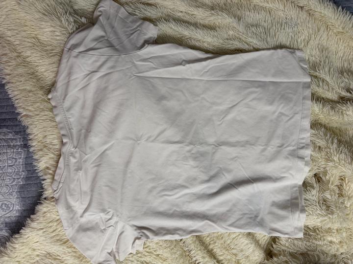 Футболка Guess