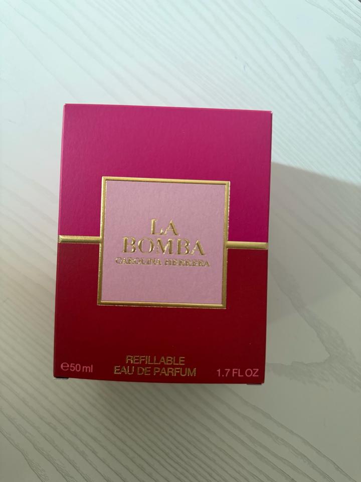 CAROLINA HERRERA la bomba