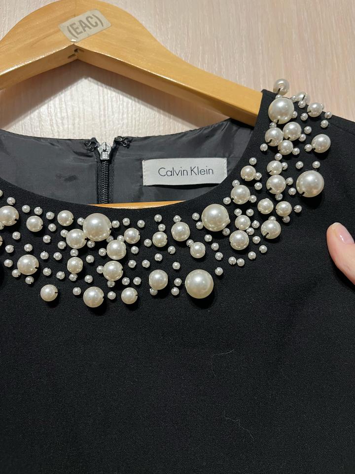 черное платье Calvin Klein