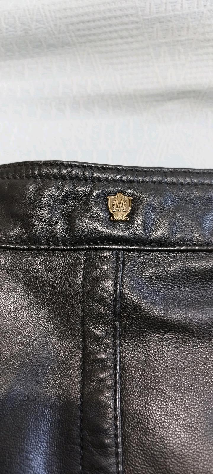 Кожаная куртка Massimo Dutti
