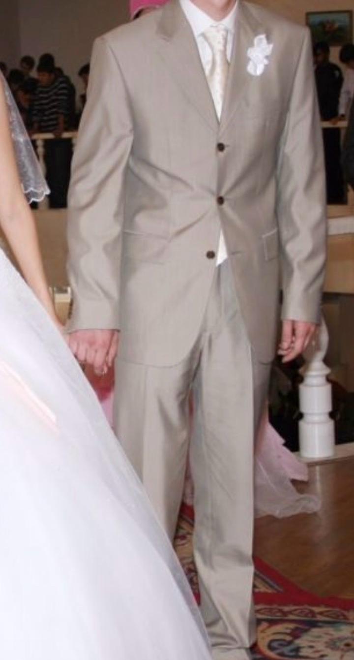 Мужской костюм