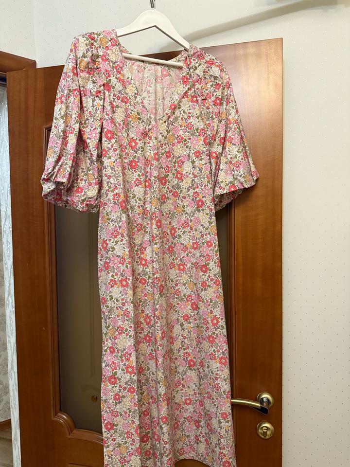 Красивое цветочное платье H&M