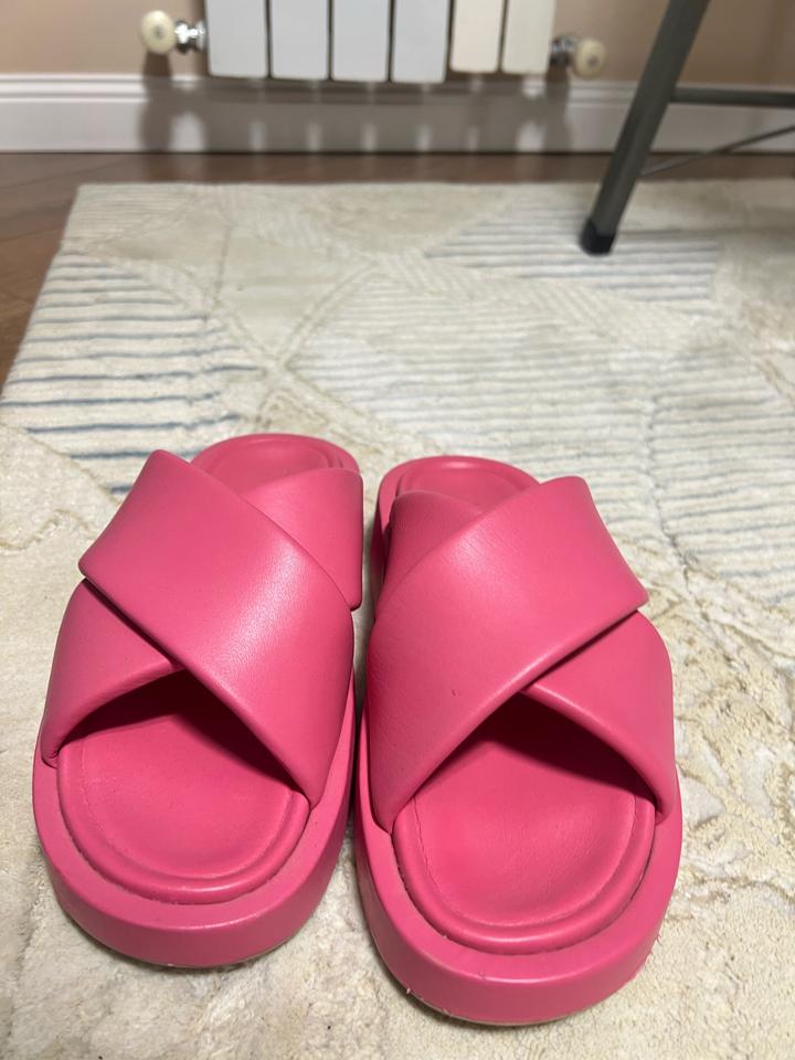 Сандали на платформе