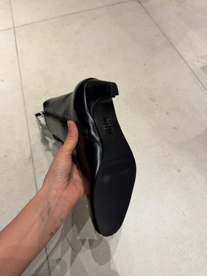 Женские сапоги