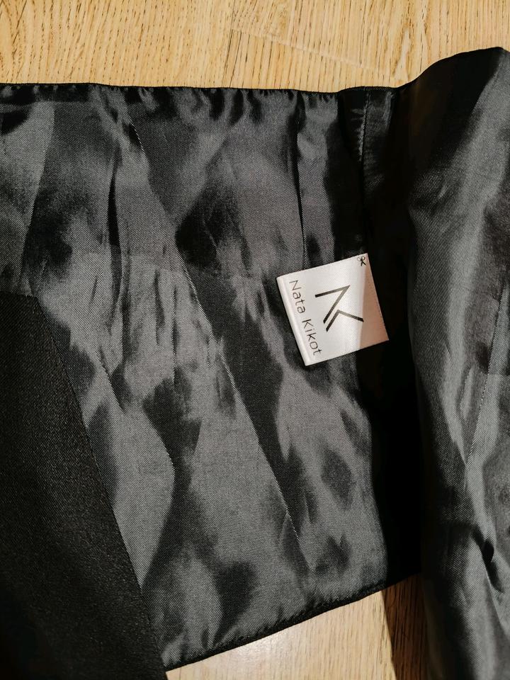 Баска из костюмной ткани Nata Kikot