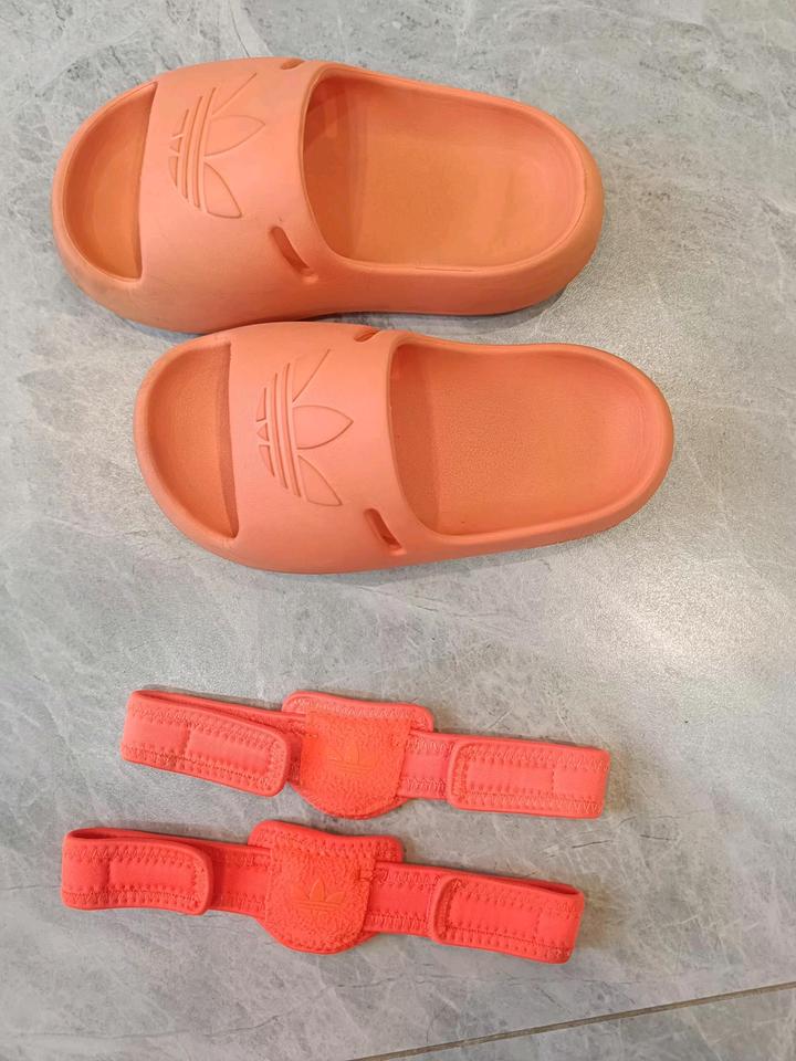 Сандалии Adidas originals, унисекс 27-28 размер