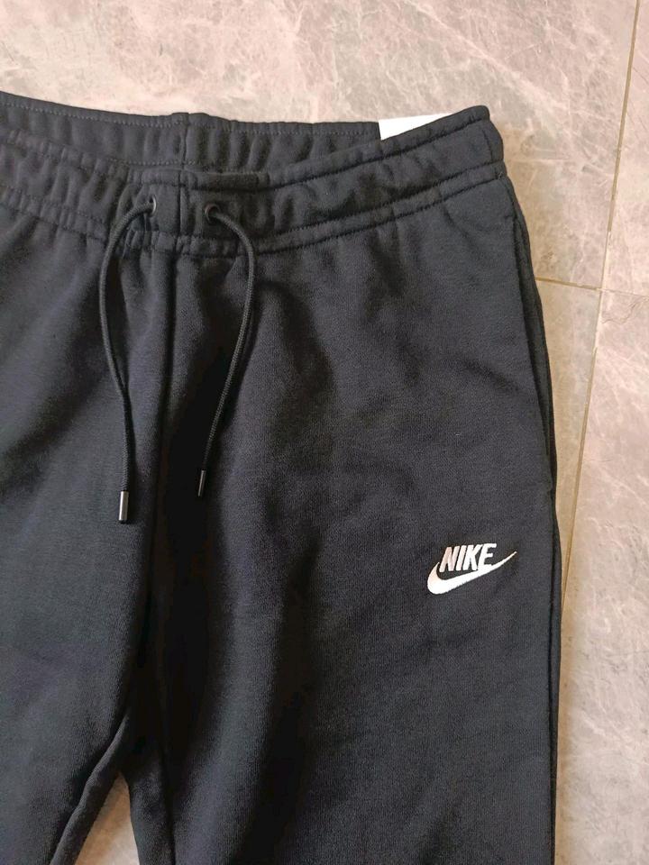 Nike спортивные штаны, 160 см.