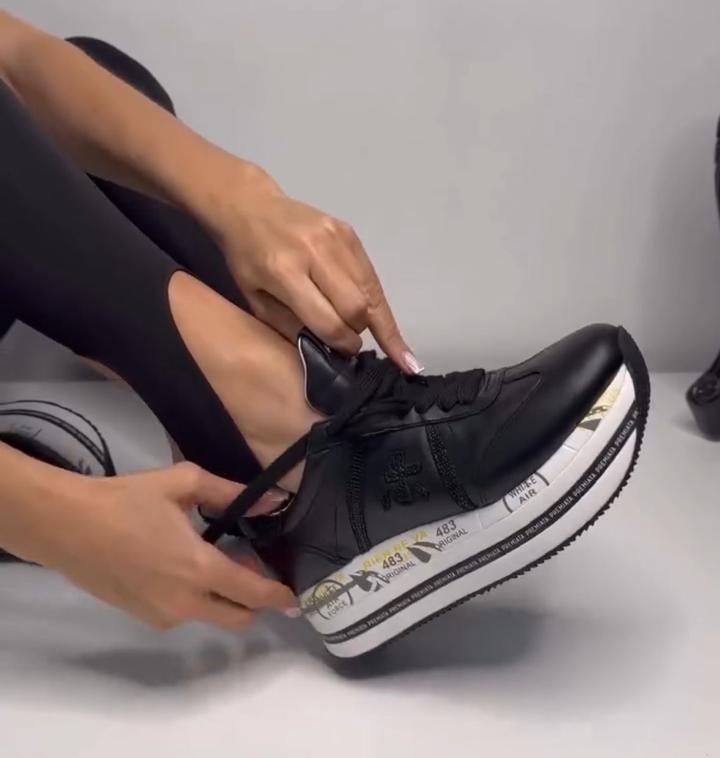 Кроссовки от бренда Premiata