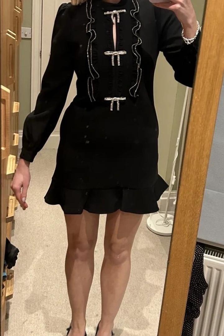 Чёрное платье Self-portrait