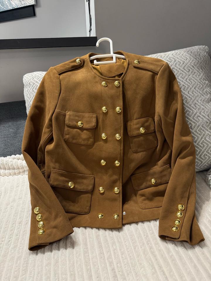 Натуральная замшевая куртка