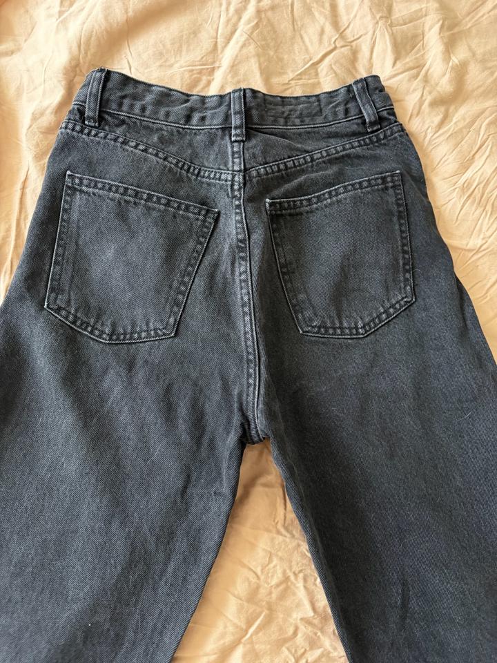 Джинсы Zara