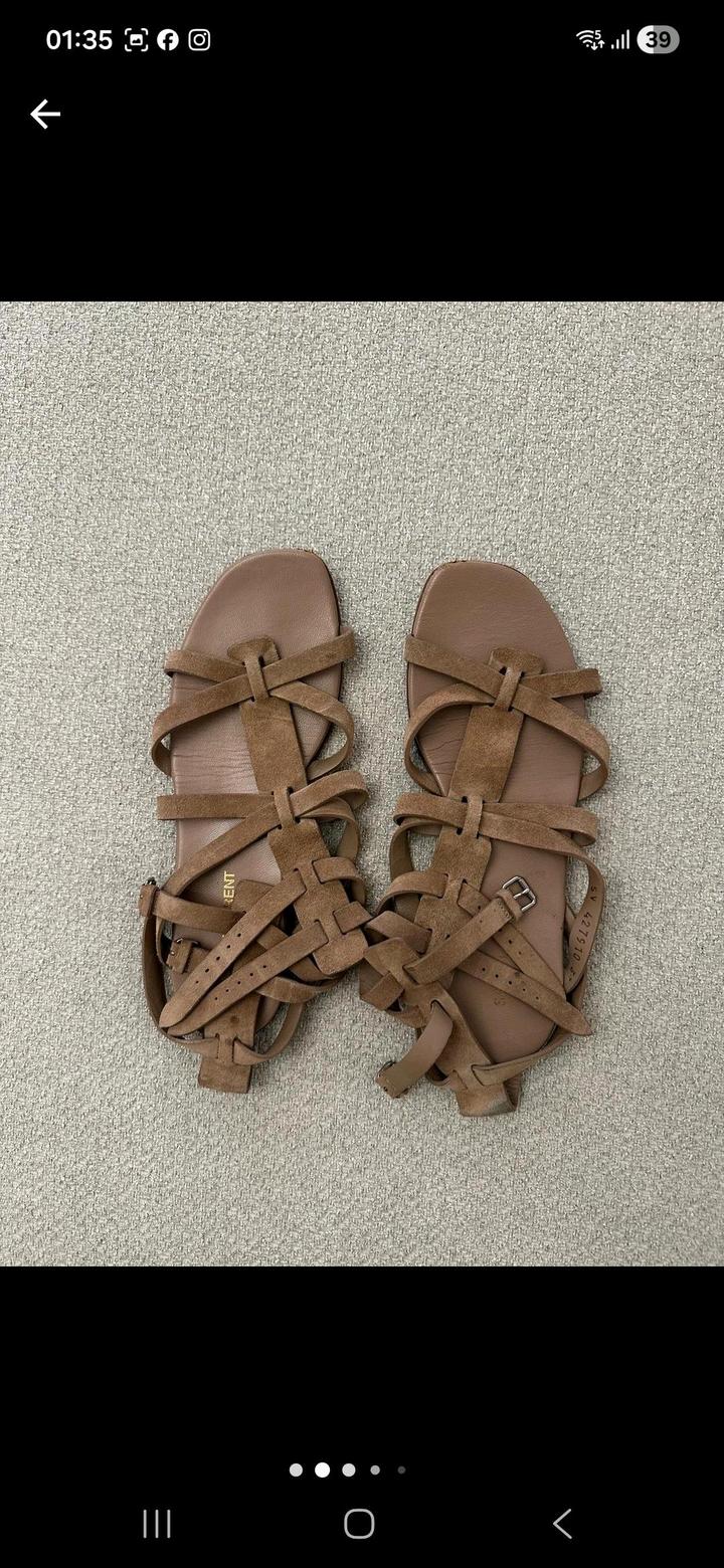 Сандалии Yves Saint Laurent