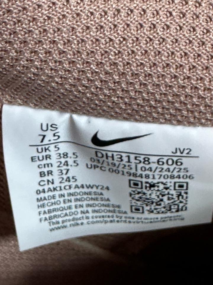 Кроссовки Nike оригинал новые в упаковке