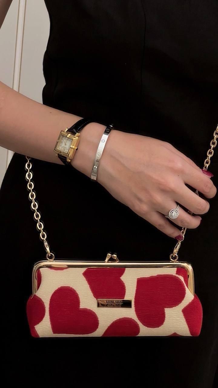 Сумочка от Miu Miu Beauty