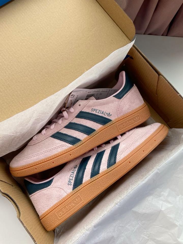 Adidas spezial