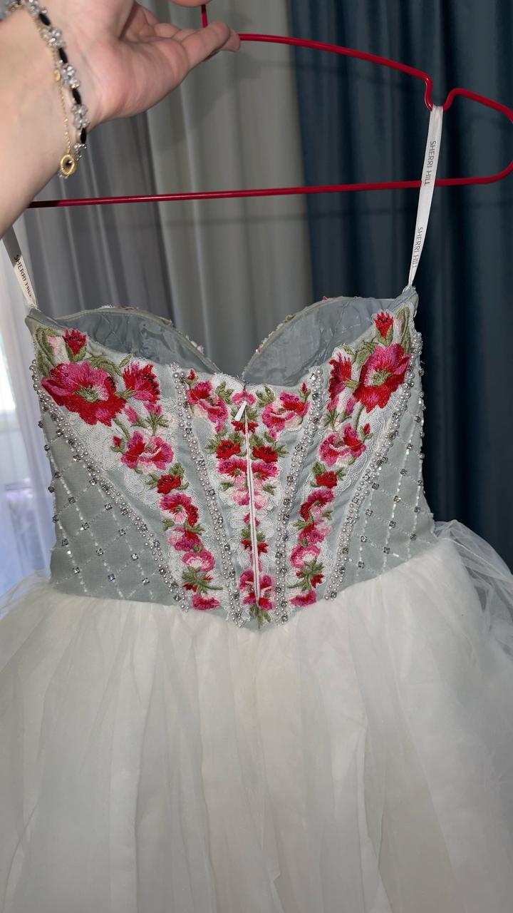 Вечернее платье Sherri Hill