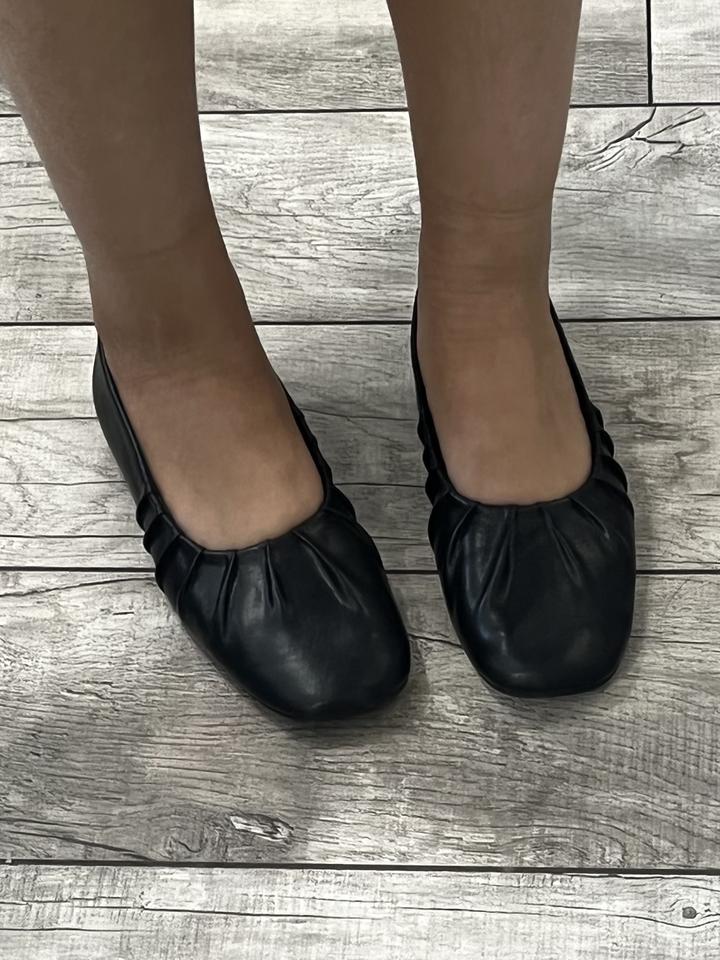 Балетки черные