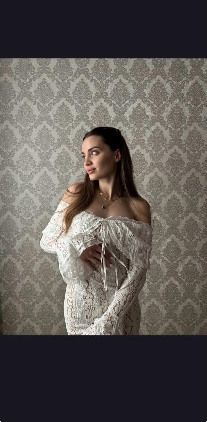 Новое белое кружевное платье