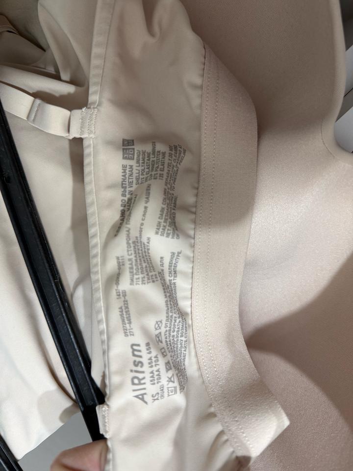 Майка с бра Uniqlo