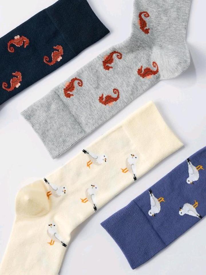 2 пары модных носков Uniqlo х JW Anderson